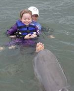 dolphin - gyerekeket gyógyít